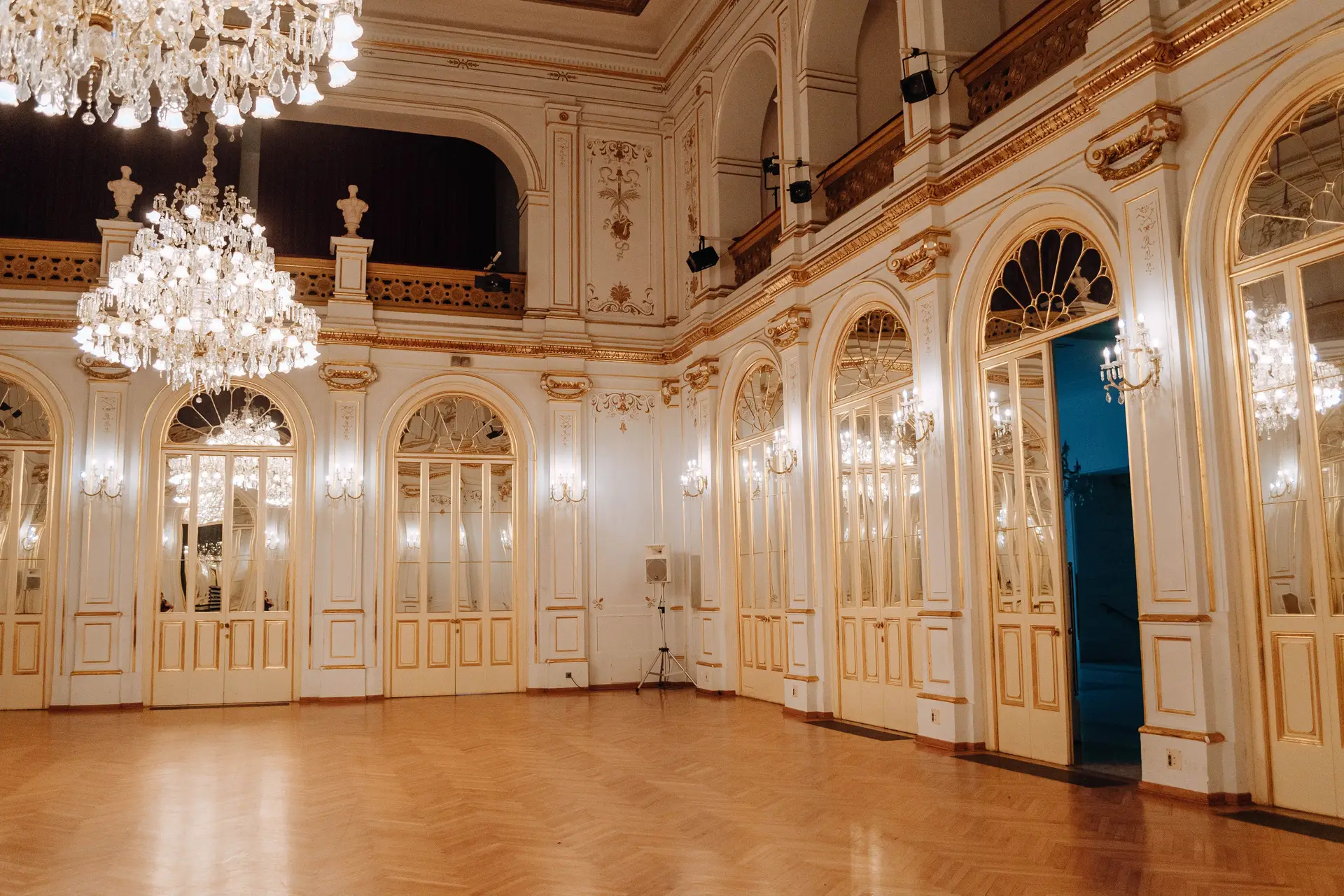 Nivoravessaline elegáns belső tér